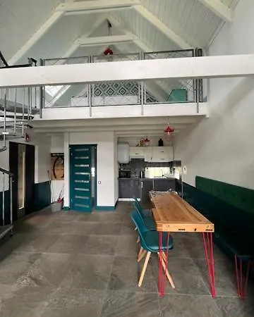 Stodola I Stolarnia Galezow