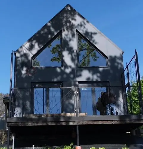 Semesterbostad Stodola I Stolarnia Galezow