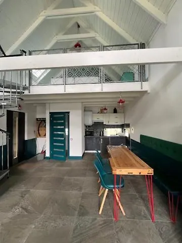 Stodola I Stolarnia Galezow